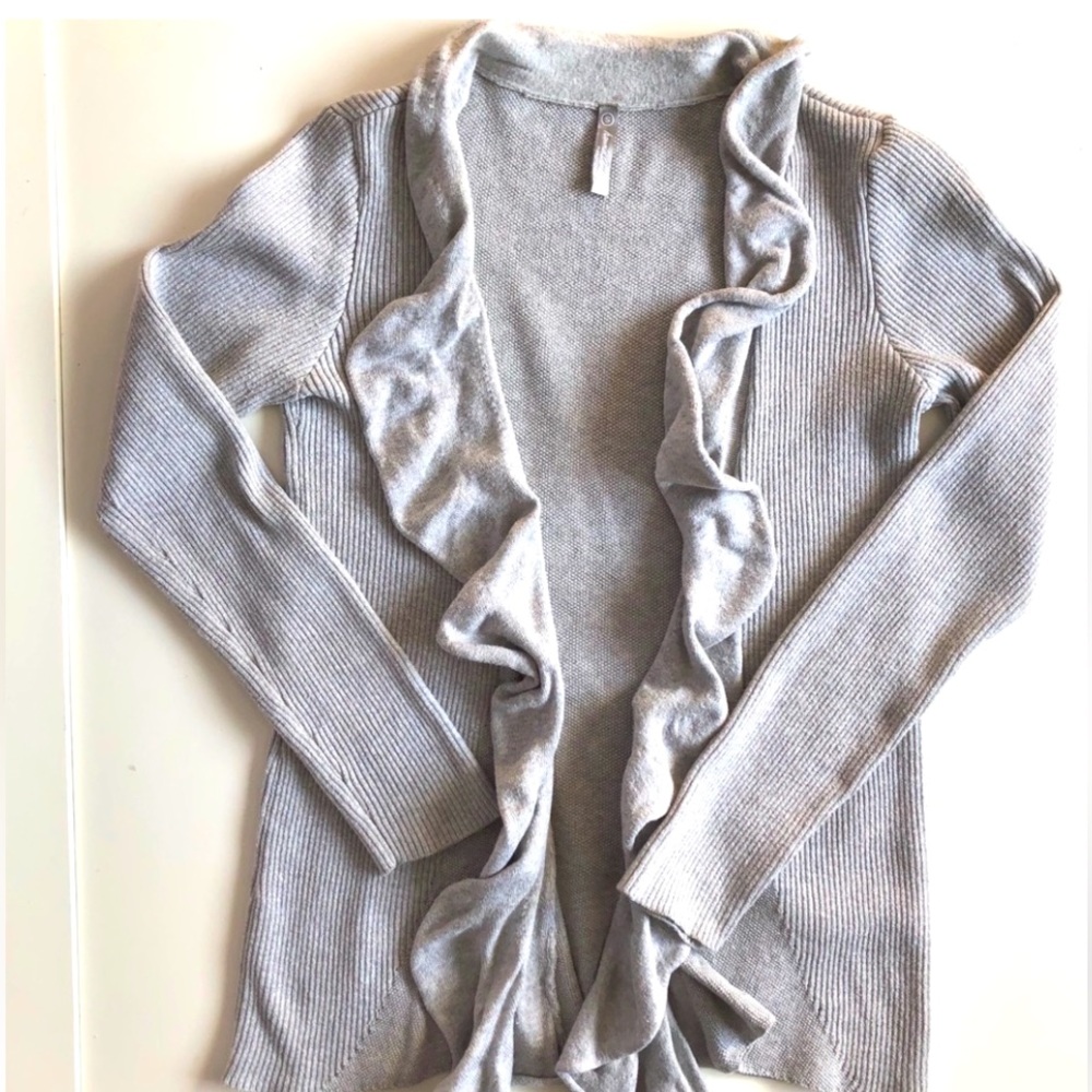 Cashmere & cotton blend ladies gray ruffle wrap Hanna Andersson size L